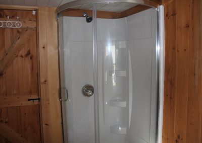 Cabin 8 - Bathroom